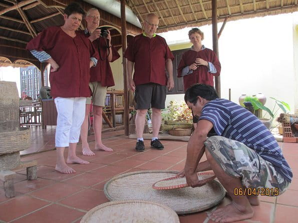 Cam Thanh Coconut Village & Lantern Making Eco Tour in Hoi An - Lantern making in Hoi An: craft time you can take home