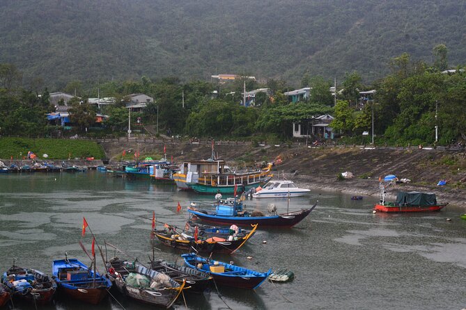 Cham Island Day Tour: Speed Boat, Lunch, Snorkeling & Beach - The speed boat ride: why 15 kilometers offshore feels like a different world