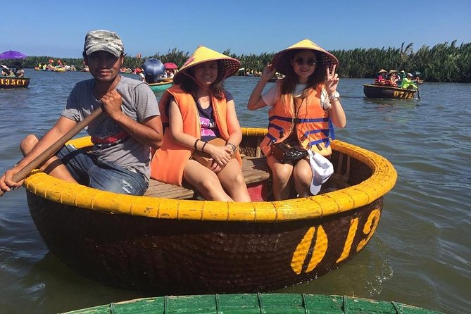 DaNang City & Coconut Jungle-Basket Boat-Hoi An city-Night Market - Bay Mau Coconut Forest basket boat and crab-catching, the hands-on star