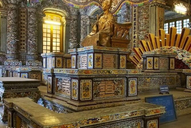 Explore Son Tra Peninsula, Monkey Mountain, Lady Buddha half-day - Linh Ung Pagoda and the Lady Buddha: architecture that rewards slower looking