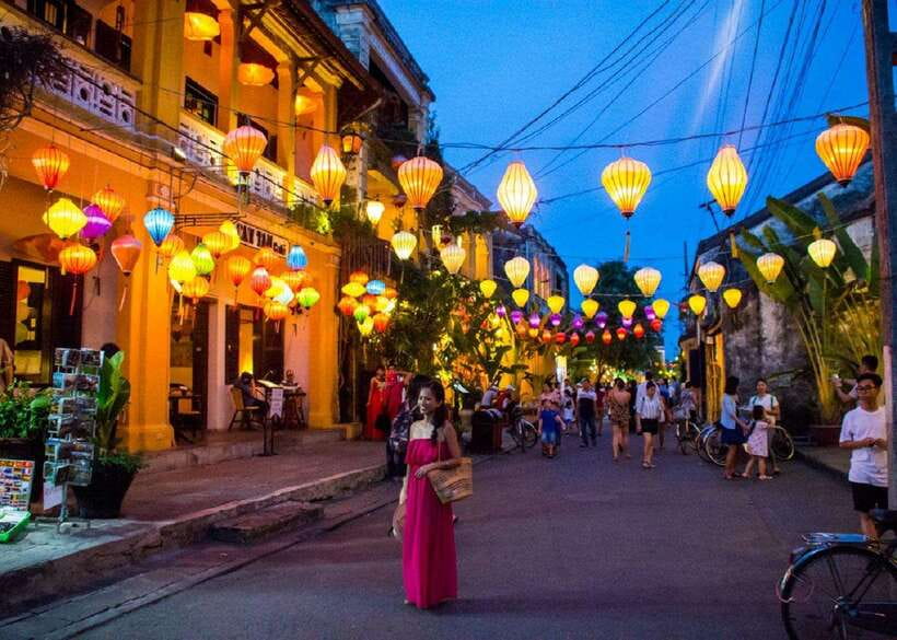 From Da Nang: Hoi An City Tour W Boat Ride - Lantern Release - Lantern Street Energy: The Boat Ride and Flower Lantern Release