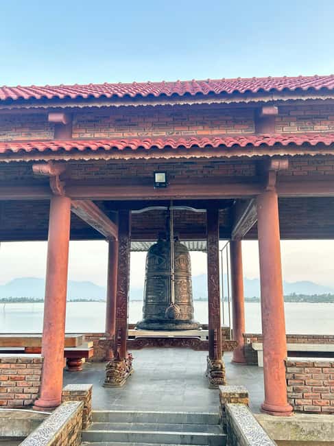 From Hoi An/Da Nang: Pagoda Stay 2-Day Spiritual Tour - Returning by 10:00 AM: when the tour ends and what you take with you