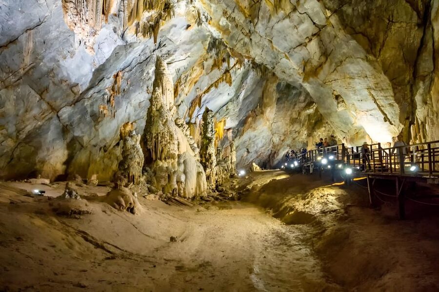From Hue: Paradise Cave Full-Day Tour with Lunch - Why Paradise Cave Is Worth a Full-Day Commitment