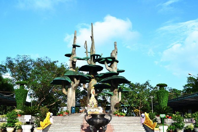 Full Day Discover Paradise Cave From Hue - Entering Paradise Cave: the formations you came for