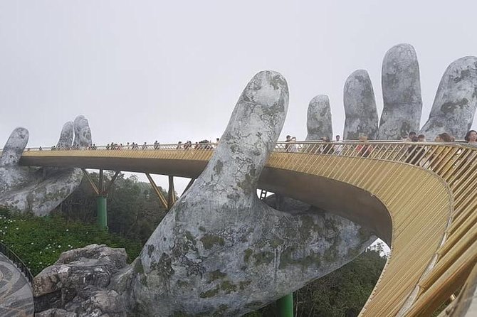 GOLDEN BRIDGE&BA NA HILL Private Tour-Early Start to Avoid Crowd - The long cable car ride to Sun World Ba Na Hills