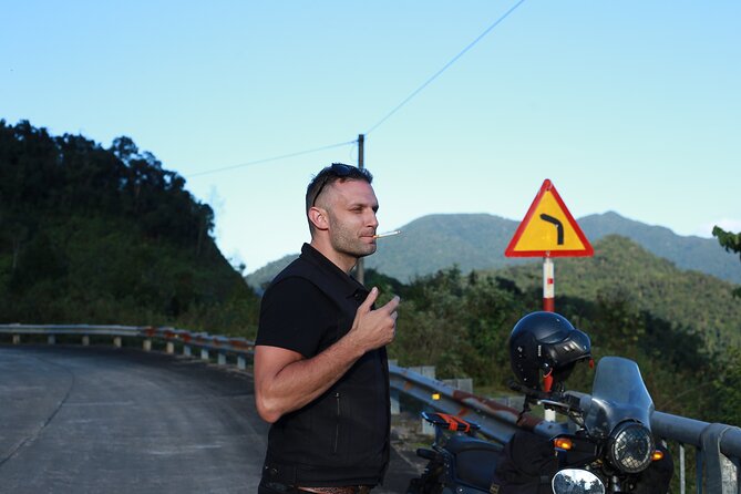 Hai Van Pass Adventure - Private Car Tour From Hoi An & Da Nang - Son Tra Peninsula and Linh Ung temple, Buddha views and the monkey-land vibe