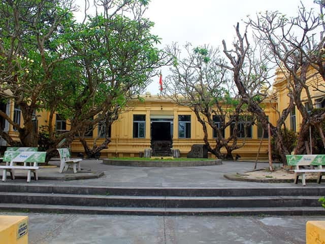 Half-day Da Nang Cultural And Historical Tour - Ho Chi Minh Museum replica: the fishpond, stilt house, and relics