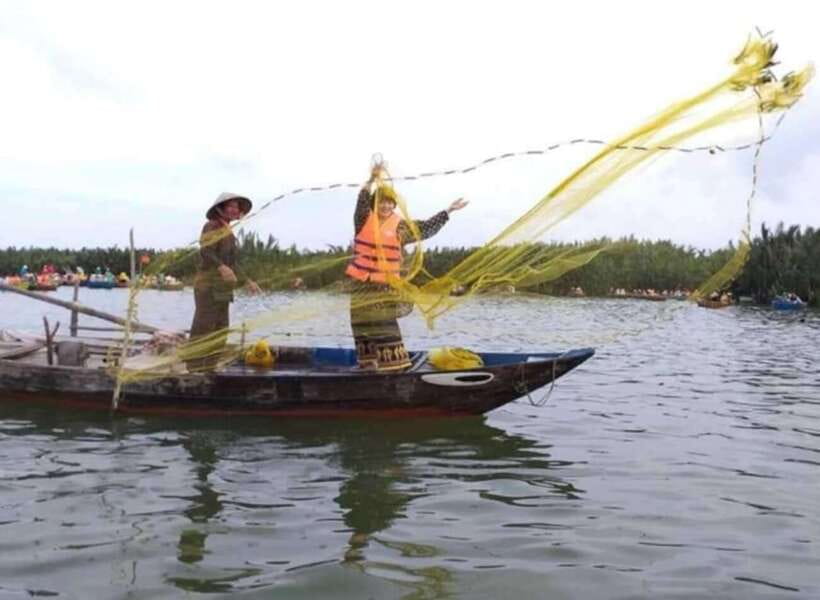Hoi An: Basket Boat & Discover Cam Thanh Coconut Village - Hotel pickup in Hoi An old town, then straight to the village