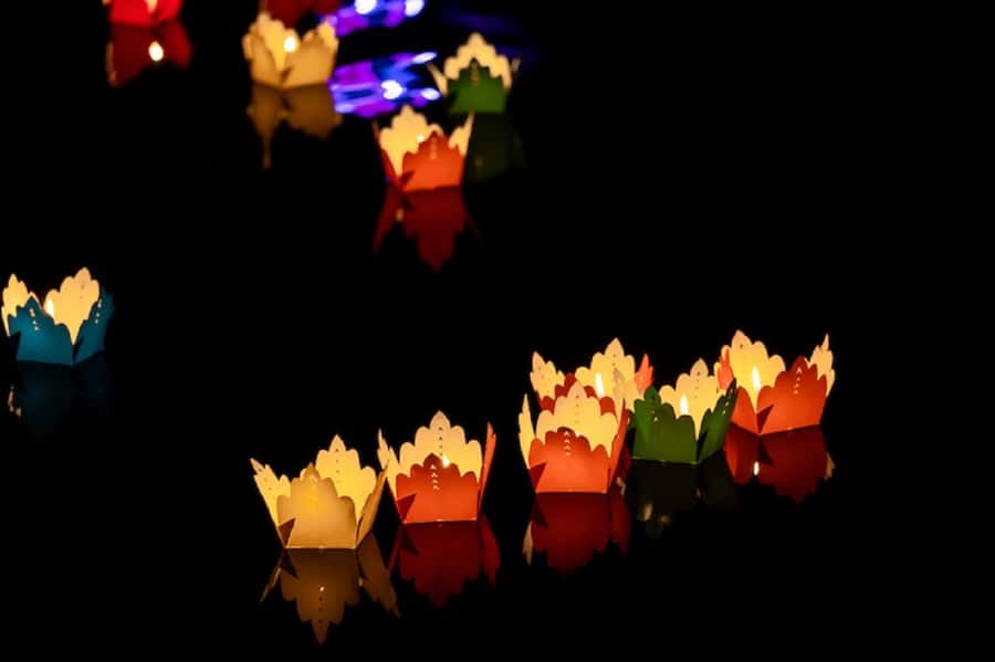 Hoi An: Boat Ride on Hoai River & Release the Flower Lantern - What the itinerary feels like on the ground