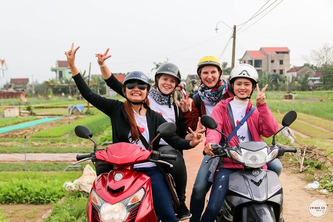 Hoi An Countryside Tour By Scooter With Lady Bikers - Stop 1, Tra Que Vegetable Village: gardening with lotus tea