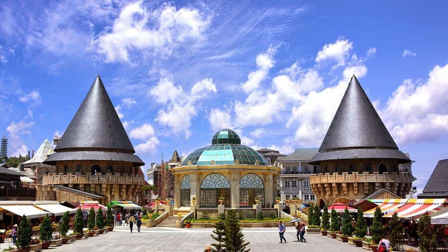 Hoi An/Da Nang: Ba Na Hills & Golden Bridge Small-Group Tour - Lunch at Ba Na Hills: buffet fuel before the rides