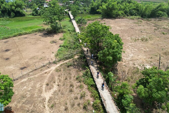 Hoi An Makers Tour by E-Bike - Starting in Ancient Town, then crossing into rice paddies
