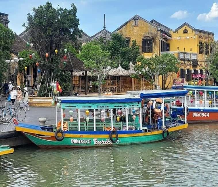 Hoi An Rickshaw Riding/Carpentry Class by Cruise & Foodie - Entering Hoi An by foot, from central market to Japanese Bridge
