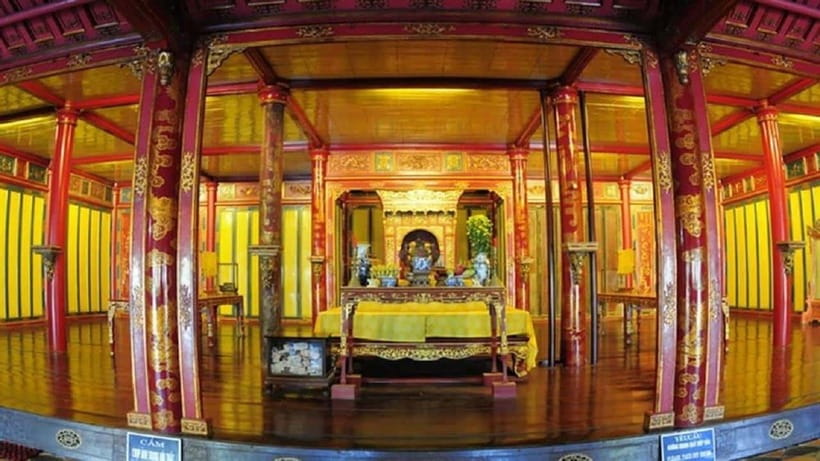 Hue Boat Tour On Perfume River with Royal Tombs - Hue incense village: learning, making, and bringing home a scent