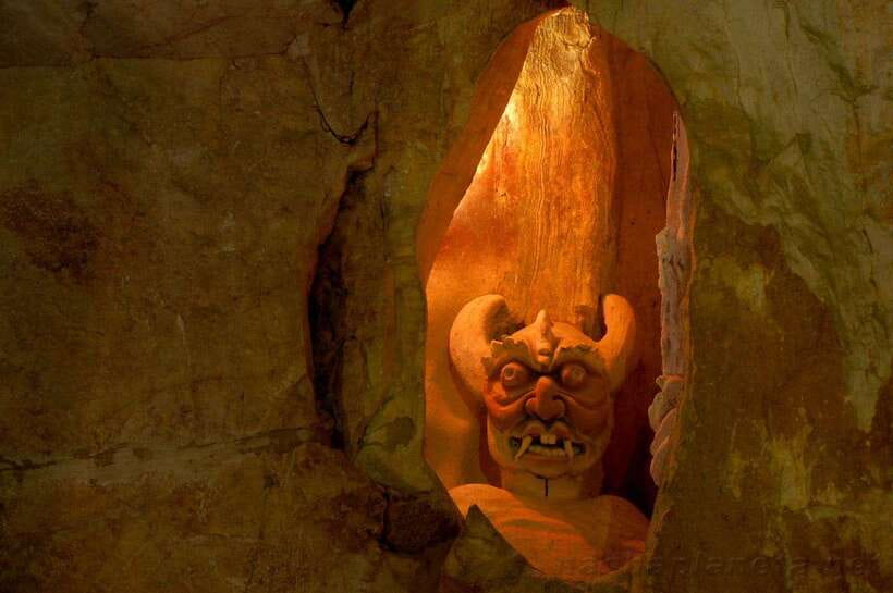 Marble Moutains, Monkey Islands, and Hell Cave Luxury Tour - Price and value: is $30 a fair deal here?