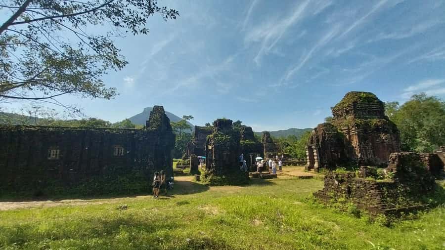 My Son Sanctuary Early Morning Private Tour with Breakfast - Small practical tips that make the morning easier