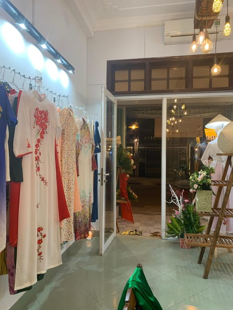 One Day Ao Dai Rental in Hoi An - Should You Book This One-Day Ao Dai Rental in Hoi An?