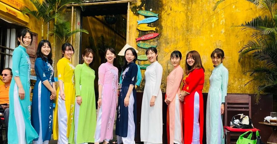 One Day Ao Dai Rental in Hoi An - Getting Dressed and Set for a Full Day in Style
