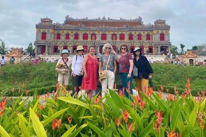 Private Car Rental from Hoi An to Hue - The Driver Factor: Clean Car, Punctual Timing, and Local Tips